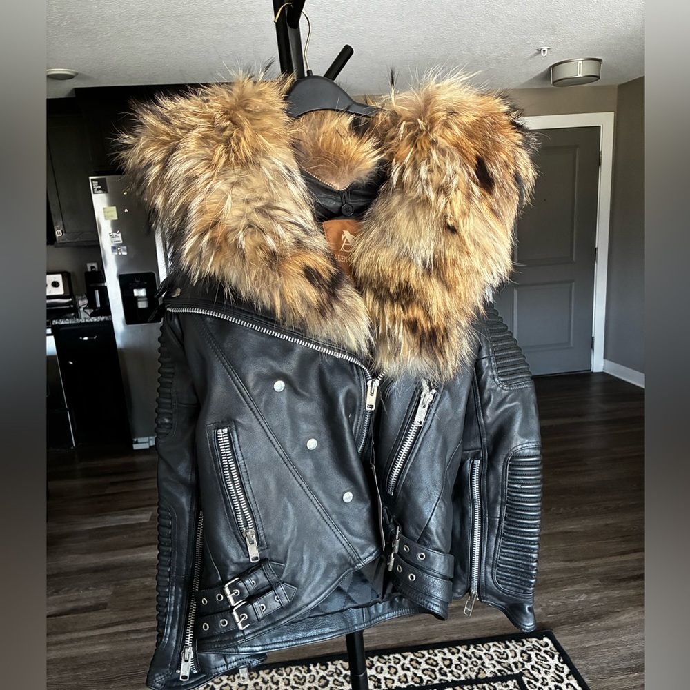 REAL leather and fur Alen Cooper jacket. Removable hood. Silver hardware. - Picture 5 of 12